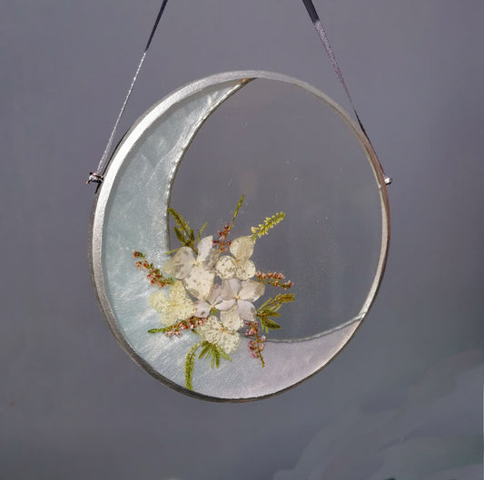 Moon wall decor with pressed flowers