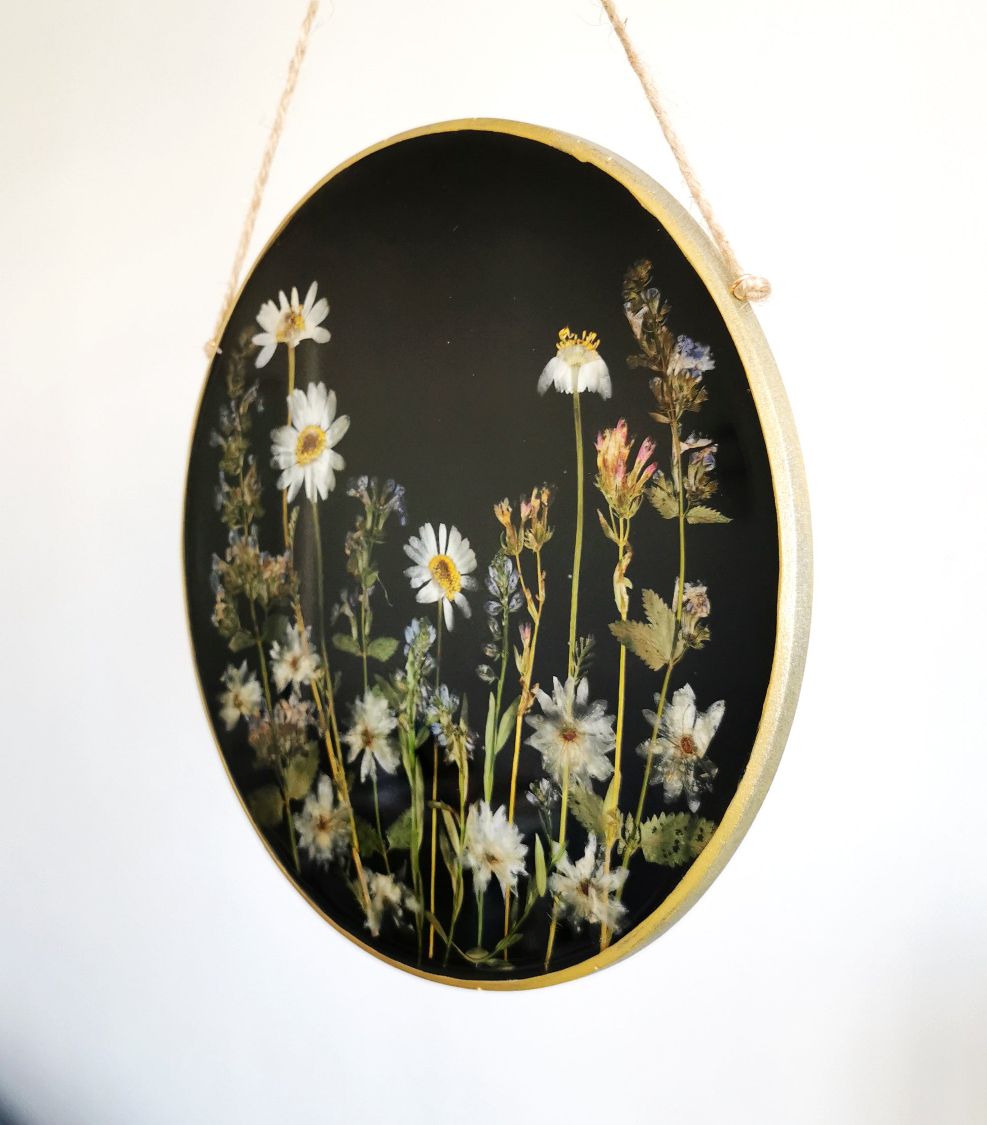 Pressed flower wall decor framed dried flowers wall hanging epoxy art –  MushroomsOnTheMoon